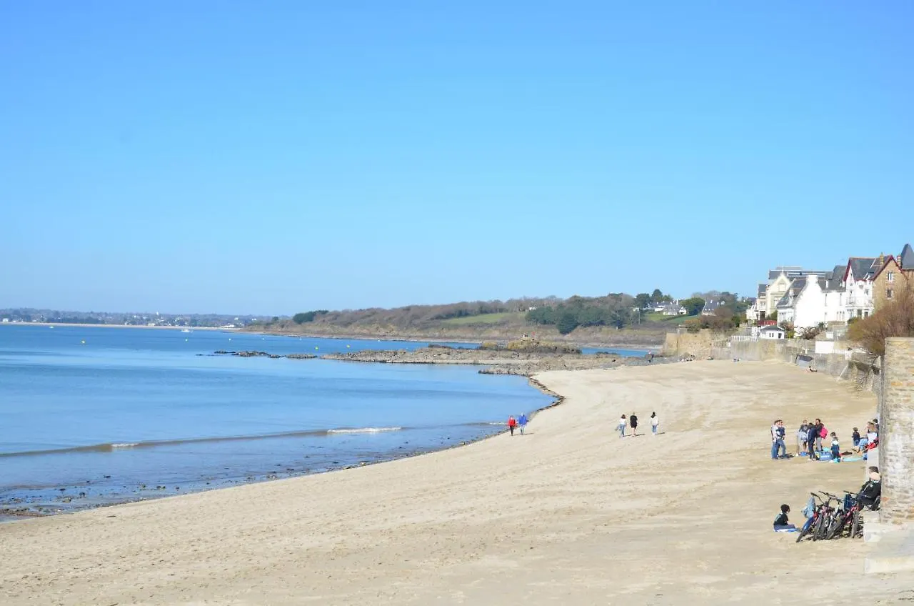Appartement Corniche II: Superb Sea View Concarneau Apartment